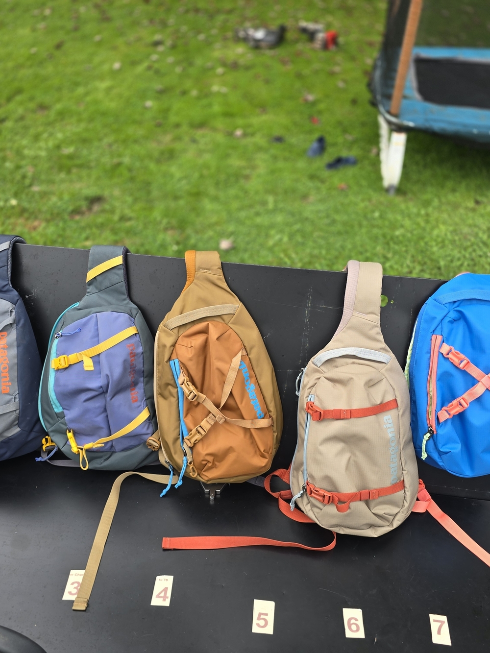 Patagonia Atom 8 Crossbody Sling